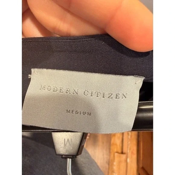 Modern Citizen Navy Blue Skort Size Medium Pleated Front Utility Style - Picture 2 of 3